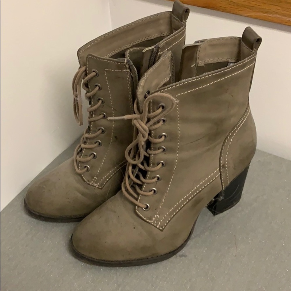 EXPRESS BOOT HEEL